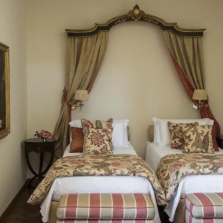 L' Insolita Semesterbostad *